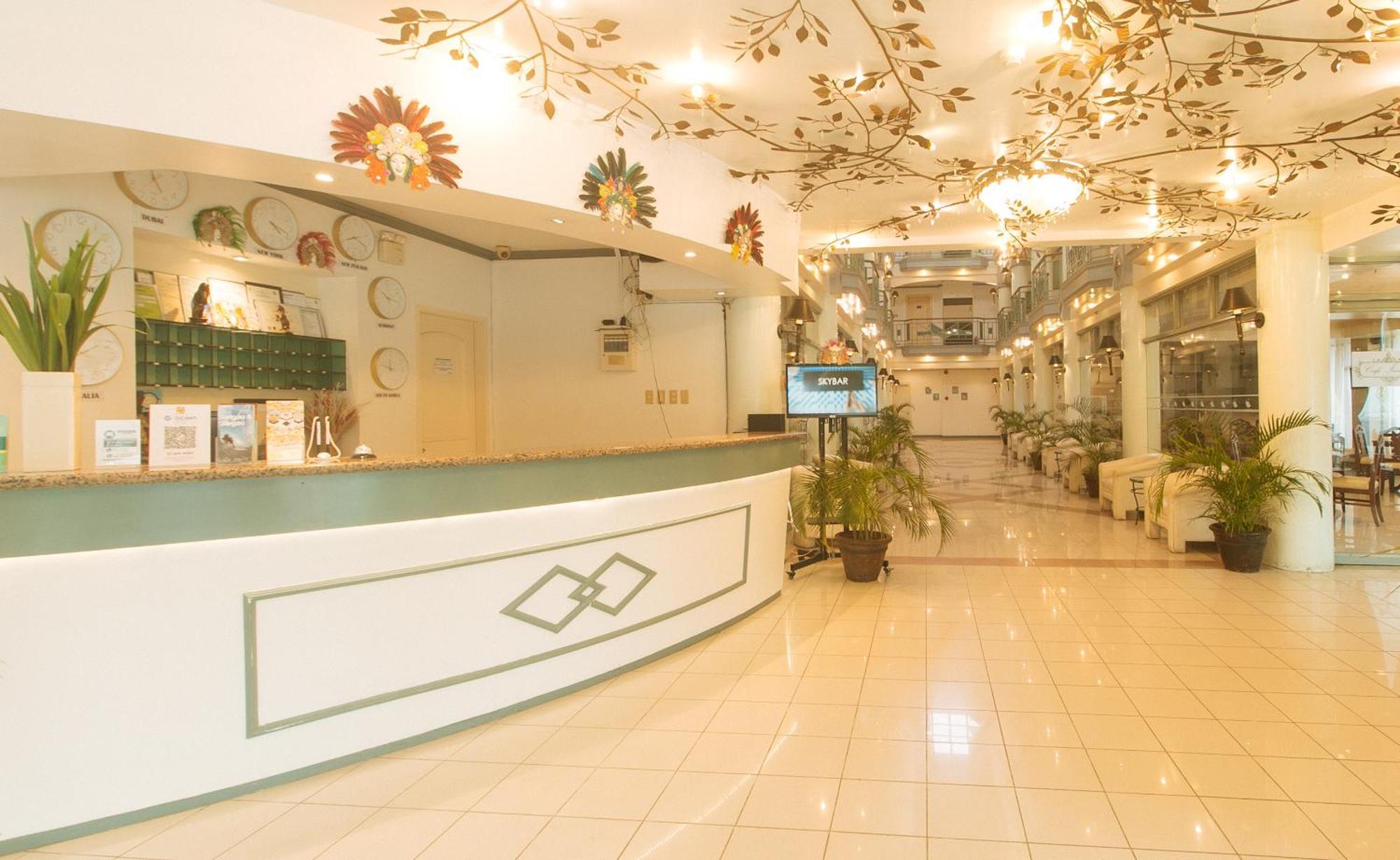 Royal Am Rei Hotel By Reddoorz Bacolod Zewnętrze zdjęcie
