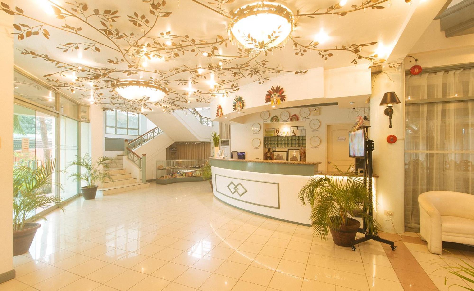 Royal Am Rei Hotel By Reddoorz Bacolod Zewnętrze zdjęcie